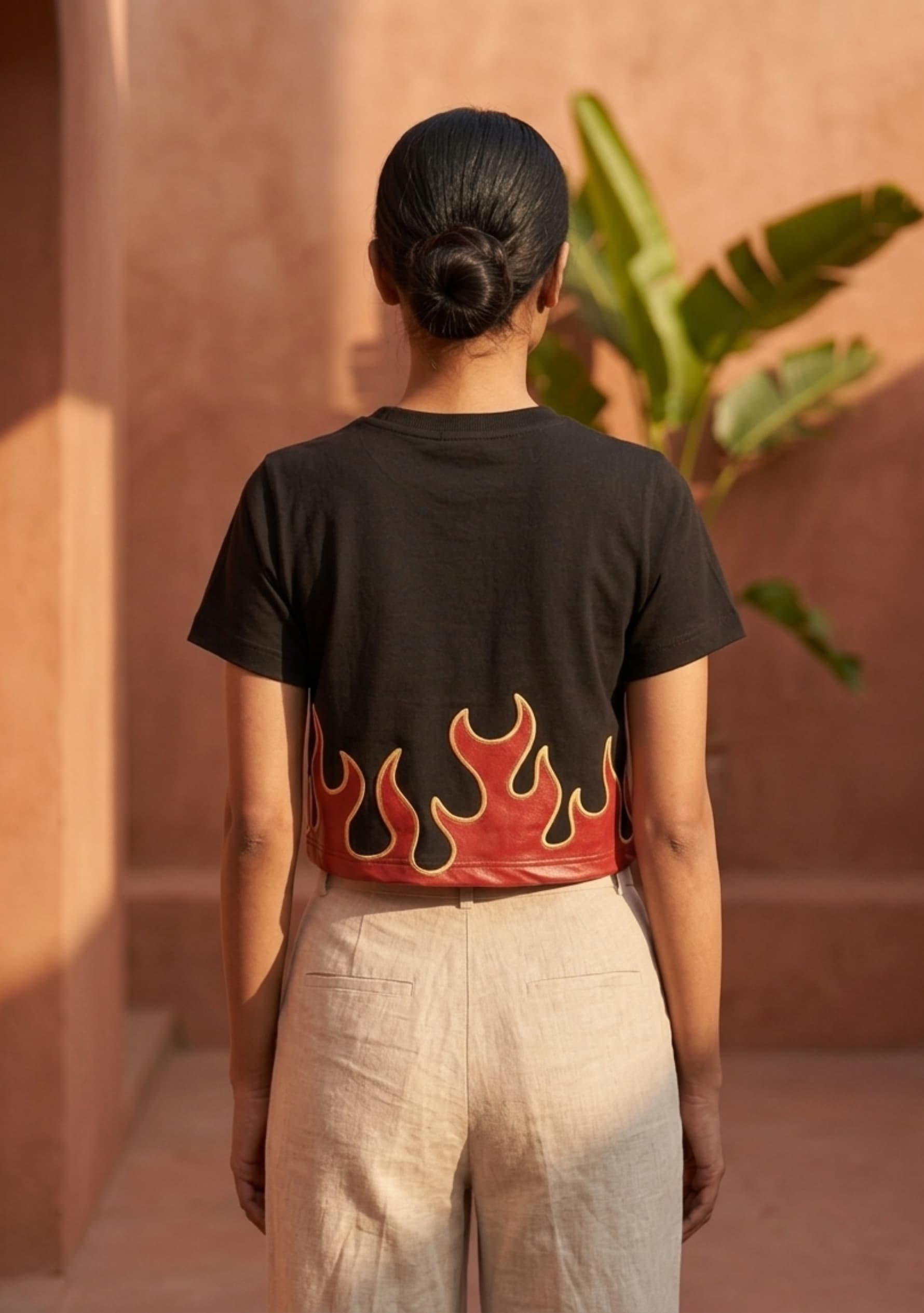 Warm Edge - Crop Top