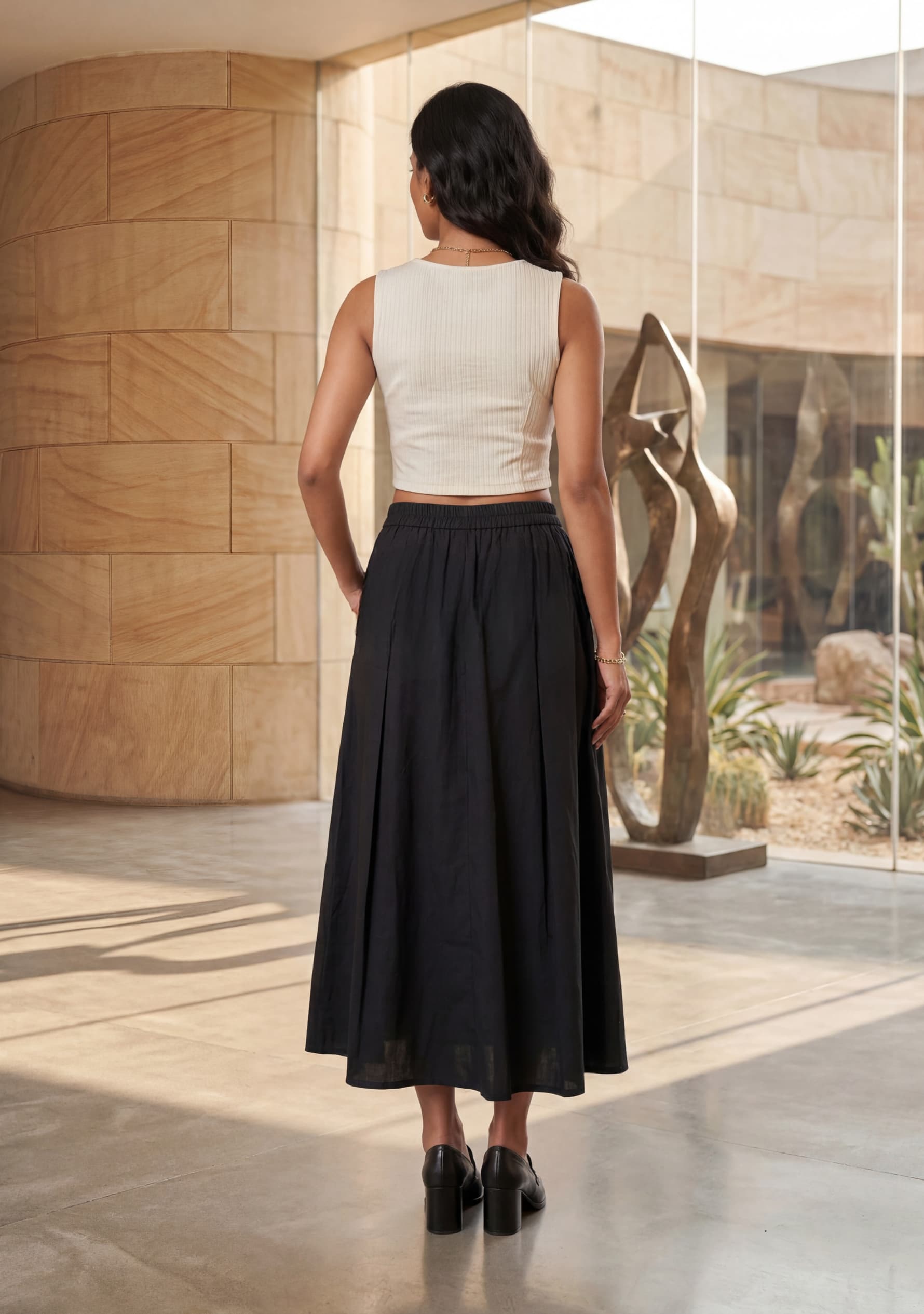 Evara Midi Skirt (Black)